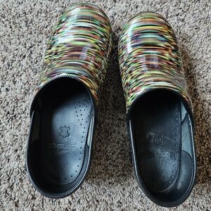Dansko Womans Size 37 Multicolored Size 37 Nursing Clogs
